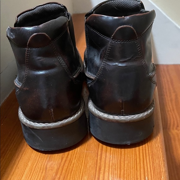 Men's Brown Leather Chelsea Boots - Picture 3 of 7